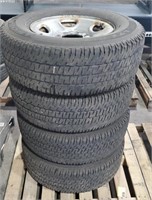 Pallet of rims and tires 120/116r