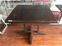 Expanding Cafe Table