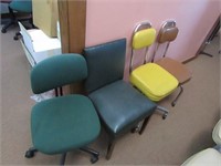 (4)adjustable office chairs.