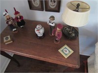 dolls,lamp & items