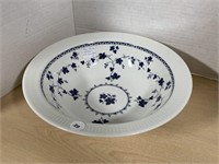 Royal Doulton ‘ Yorktown ‘ Serving Bowl