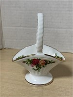 Royal Albert ‘ Old Country Roses ‘ mini basket