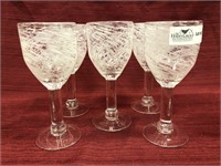 5 Art glass wine glasses, clear and white