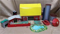 Superior Toys Metal Barn & Misc
