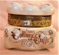Wavecrest Egg Crate Collers & Cuffs, dresser box