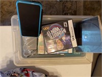 Nintendo DS, charger & games