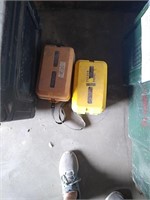 2 equipment cases