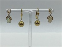 Two pair gold earrings