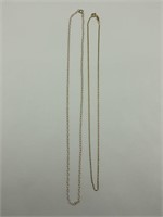 Lot  of two thin 14K gold chains