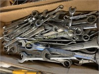 LARGE FLAT OF ASSORTED WRENCHES