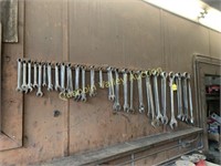 ASSORTED LOT OF LARGE WRENCHES