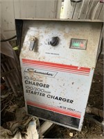 BATTERY CHARGER