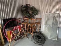 Bulk Lot- Furniture, Dog Kennels, Home Decor,