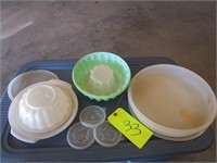 Tupperware: Jell-N-Serve w/ 4 molds, Pie Keeper