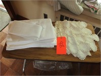 Table Linens & Napkins