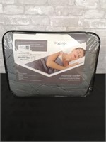 Hypnoser gray Weighted Blanket, new.