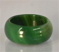 CARVED GREEN AGATE RING - BAND STYLE 10MM WIDE