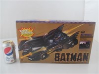 Batmobile rockethuncher 15 pouces de long mint