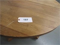 Wood pedestal table 46" diameter x 27" h