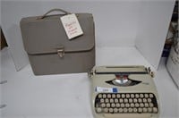 Royalite Manual Typewriter Works