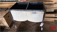 Metal two tub washtub on casters
