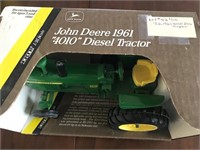 1/16 JOHN DEERE 1961 4010 D.S.I TRACTOR