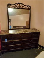 7 Drawer Dresser w/large mirror