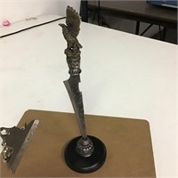 Stainless steel Eagle knife with stand