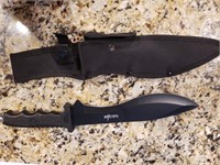 Survivor knife