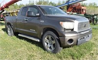 2007 Toyota Tundra V8 Double Cab 4WD Truck,