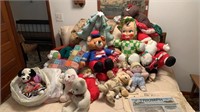 Stuffed animals lot