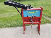 Knox cornsheller