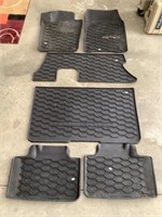 2018 Dodge Durango Full Set Vehicle Mats