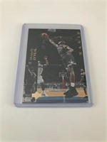 1994 UPPER DECK SHAQUILLE ONEAL #32