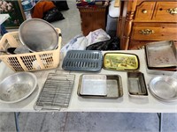 Kitchen Bakeware, pans and broilers