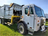 R804-01148 Peterbilt/320 2012 Trash Truck