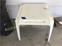 plastic white table