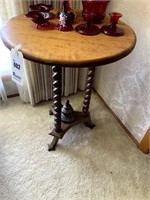 Round Antique Table with Twisted Legs