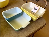 4 Solid Colored Vintage Pyrex Baking Dishes