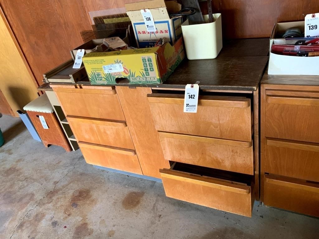Elaine Campbell Collectibles & Household Auction