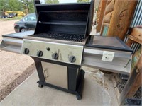 Jenn-Air 4 Burner Gas Grill with a Tank - Works