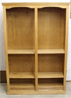 Oak Bookcase with 6 adjustable shelves --