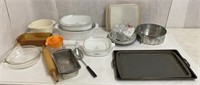 Kitchenware including Corning, Pyrex, Fire