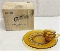 Indiana Glass Colony Gold 12 pc Snack Set,