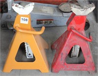 (2) 6 ton jack stands