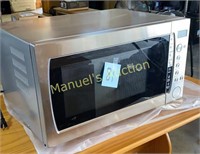 UNUSED MICROWAVE OVEN