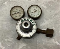 Harass Vintage air tank gauge and regulator