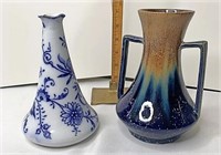 2 Blue floral vase