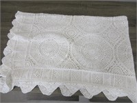 CROCHETED LACE TABLECLOTH