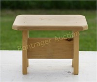 UNFINISHED WOODEN STOOL